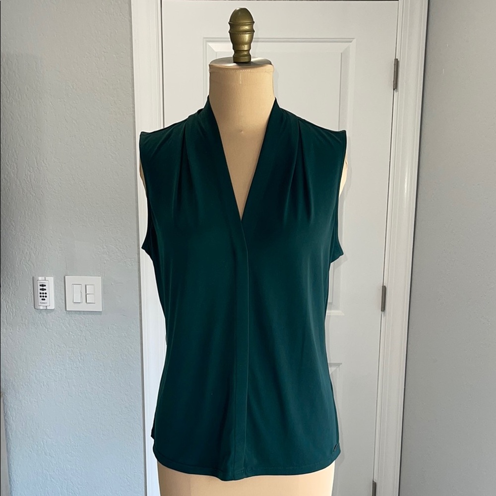 Calvin Klein Fitted Green Blouse with V-Neckline
